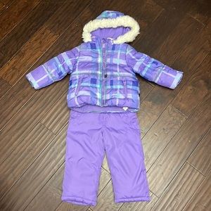 Girls ski jacket and bibs size 5T